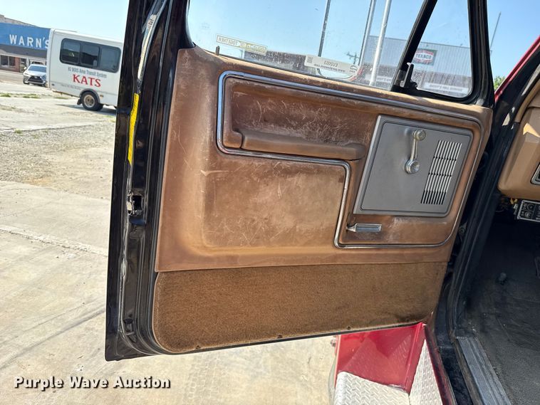 image for item EU2053 1985 Ford F827 pumper fire truck