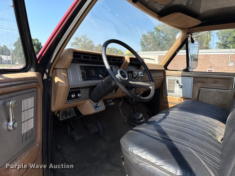 image for item EU2053 1985 Ford F827 pumper fire truck