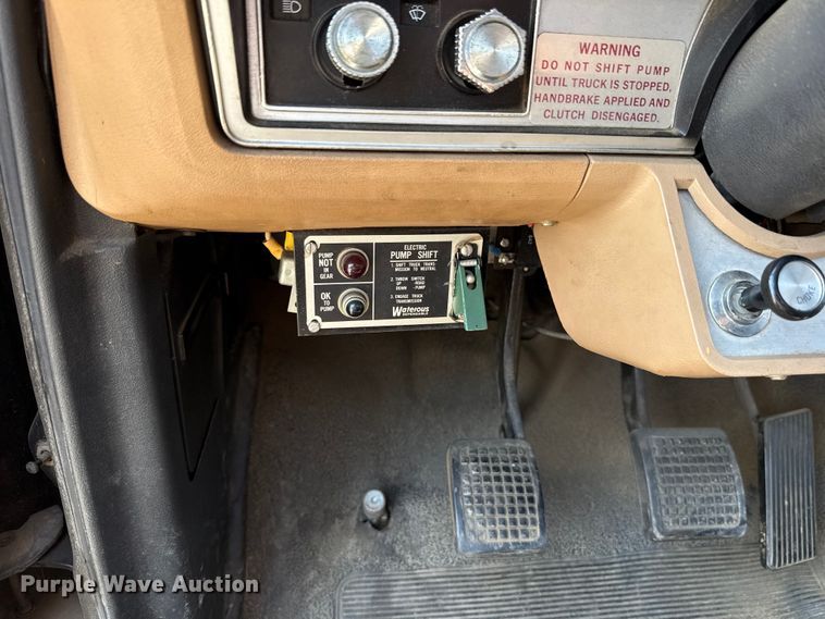 image for item EU2053 1985 Ford F827 pumper fire truck