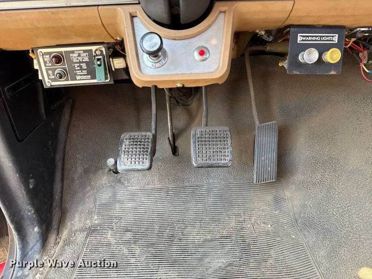 image for item EU2053 1985 Ford F827 pumper fire truck