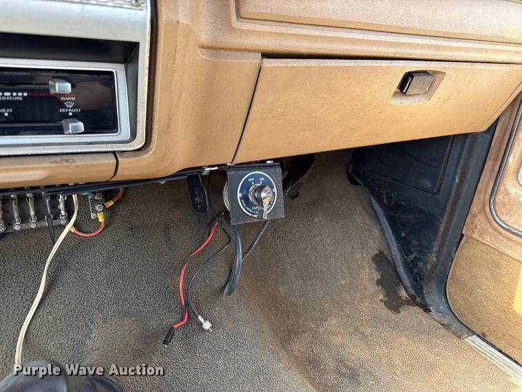 image for item EU2053 1985 Ford F827 pumper fire truck