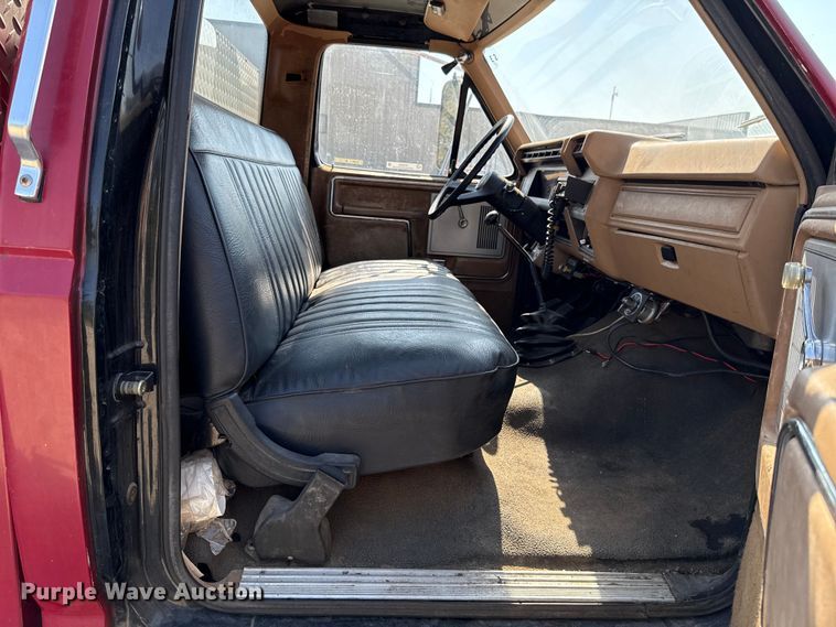 image for item EU2053 1985 Ford F827 pumper fire truck