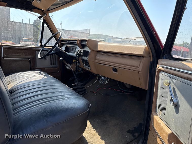 image for item EU2053 1985 Ford F827 pumper fire truck