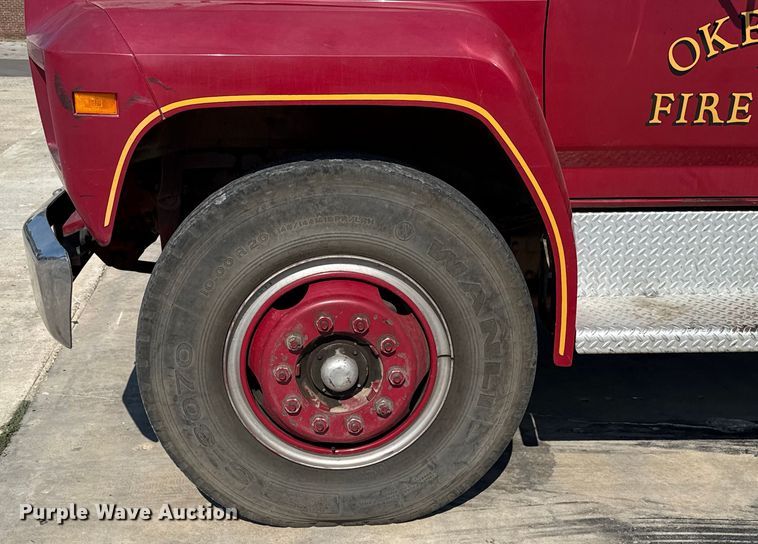 image for item EU2053 1985 Ford F827 pumper fire truck