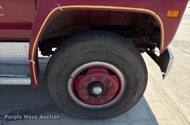 image for item EU2053 1985 Ford F827 pumper fire truck