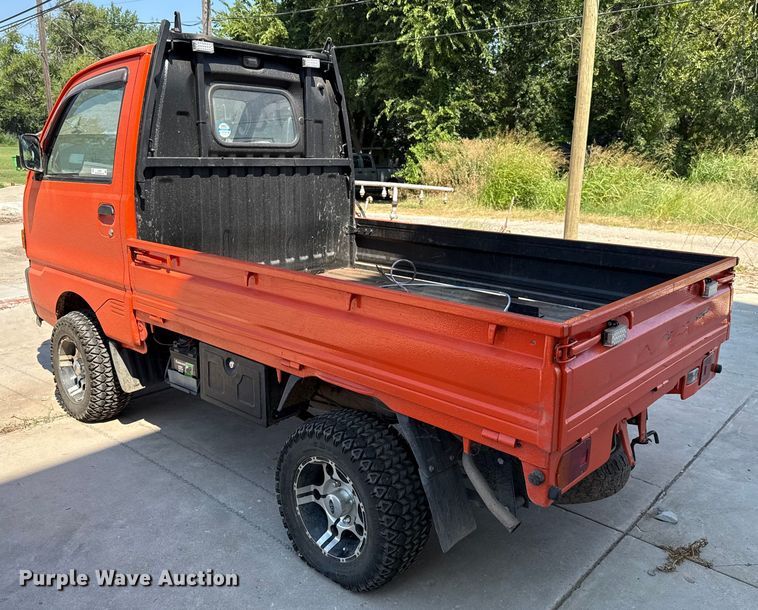 image for item EU2054 1997 Mitsubishi mini truck