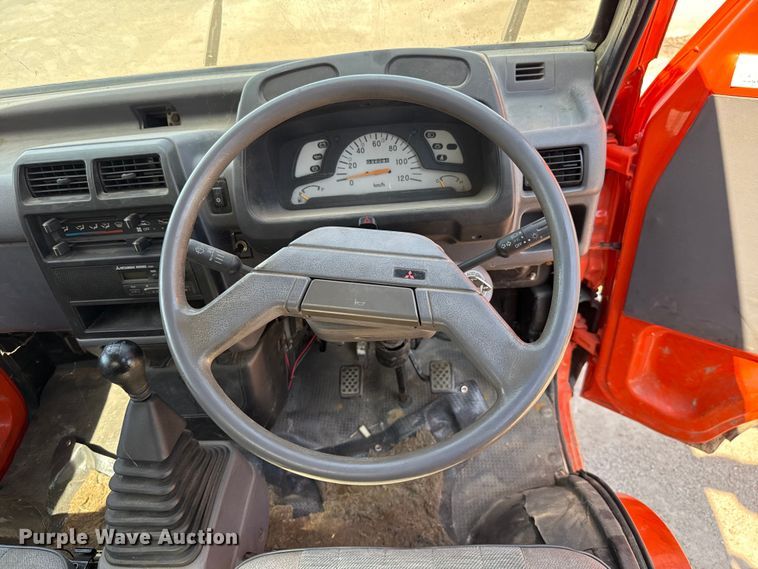 image for item EU2054 1997 Mitsubishi mini truck