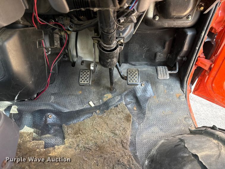 image for item EU2054 1997 Mitsubishi mini truck