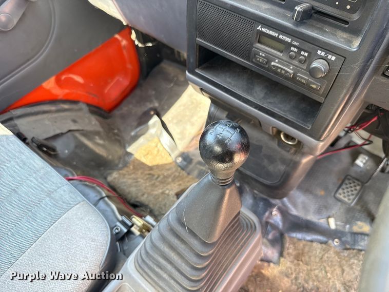 image for item EU2054 1997 Mitsubishi mini truck