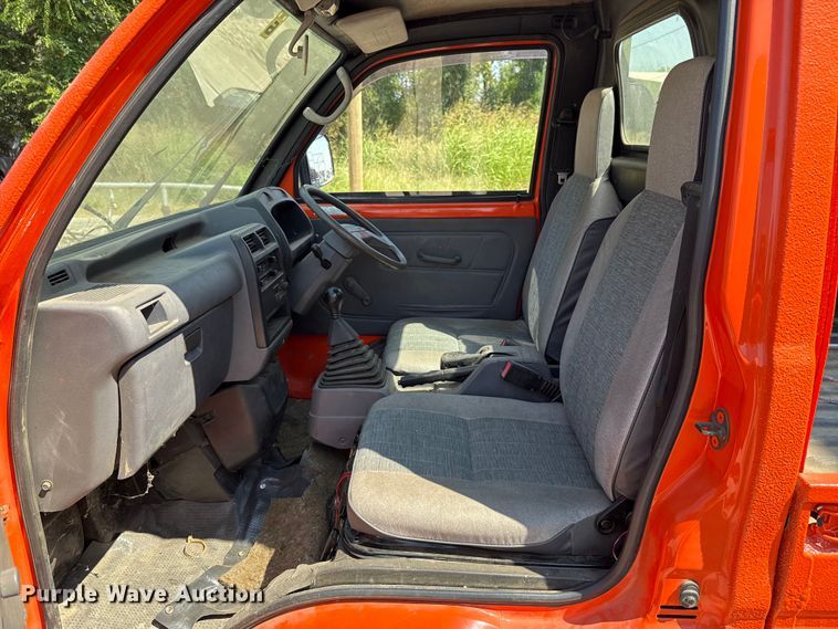 image for item EU2054 1997 Mitsubishi mini truck