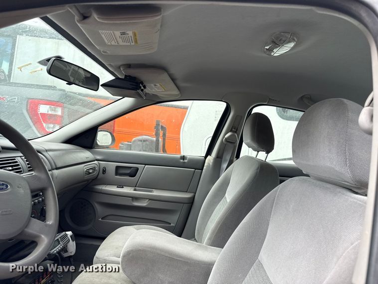 image for item EU2095 2006 Ford Taurus SE 