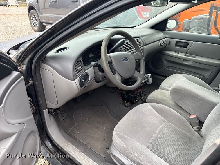 image for item EU2095 2006 Ford Taurus SE 