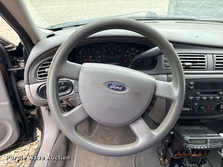 image for item EU2095 2006 Ford Taurus SE 