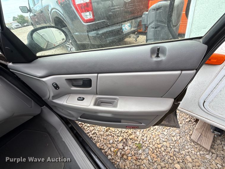 image for item EU2095 2006 Ford Taurus SE 