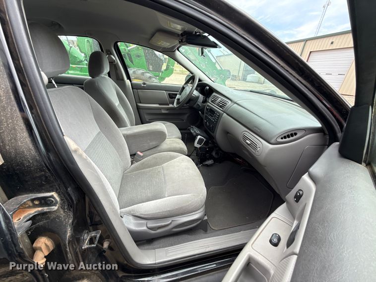 image for item EU2095 2006 Ford Taurus SE 