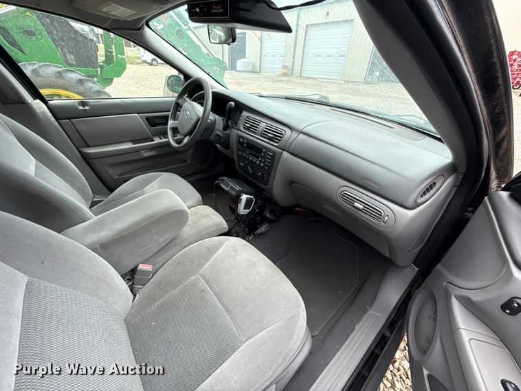 image for item EU2095 2006 Ford Taurus SE 