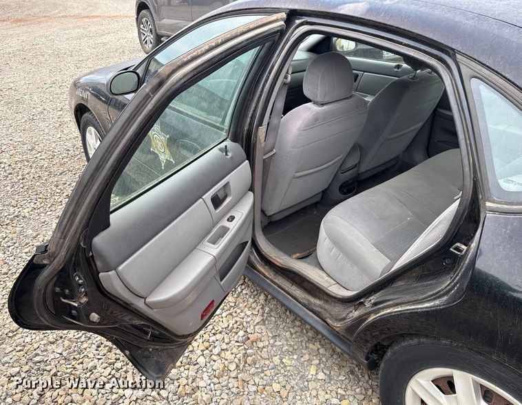 image for item EU2095 2006 Ford Taurus SE 