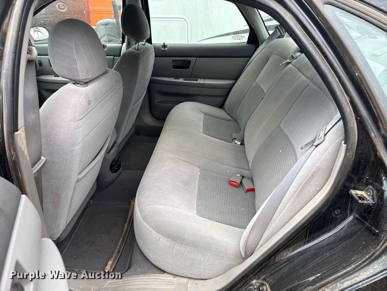 image for item EU2095 2006 Ford Taurus SE 