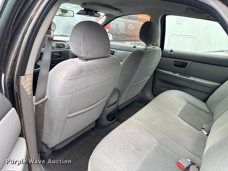 image for item EU2095 2006 Ford Taurus SE 