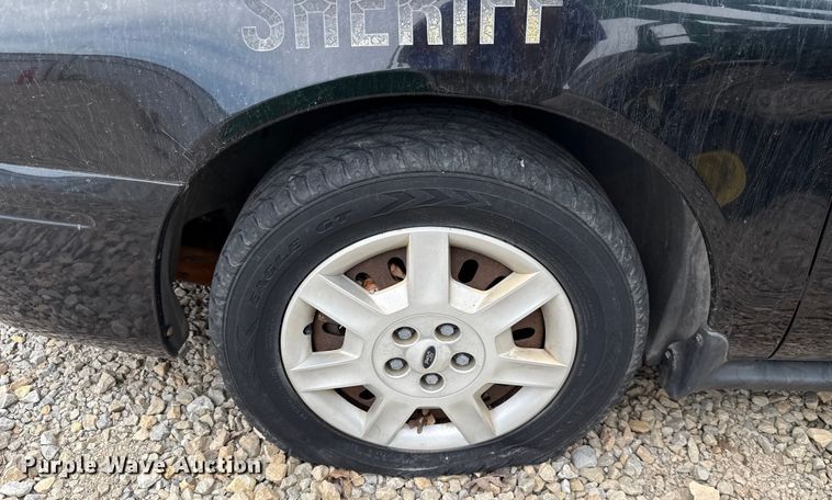 image for item EU2095 2006 Ford Taurus SE 