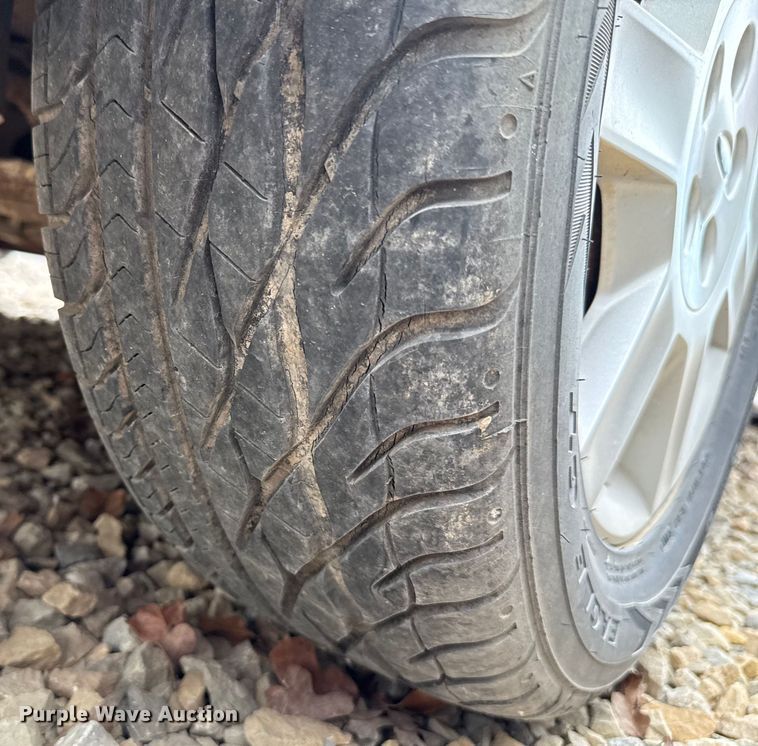 image for item EU2095 2006 Ford Taurus SE 