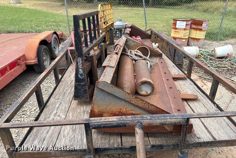 image for item EU2102 Skid steer attachments