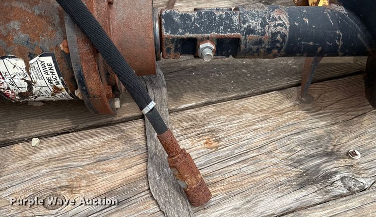 image for item EU2102 Skid steer attachments