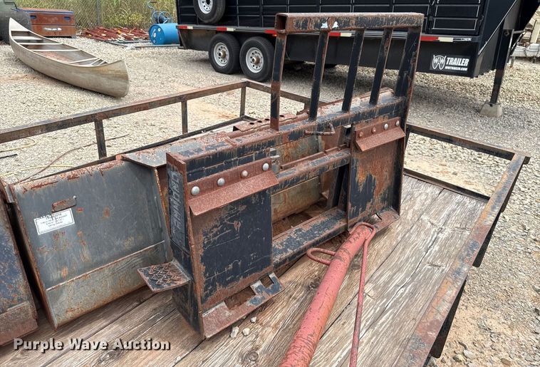 image for item EU2102 Skid steer attachments