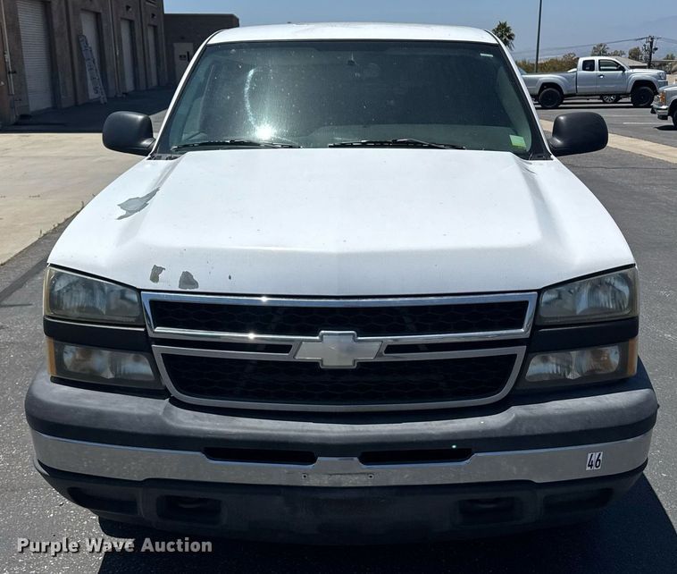 image for item FB9397 2007 Chevrolet Silverado 1500 Ext. Cab pickup truck