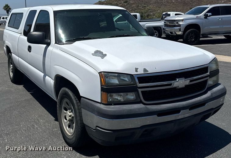 image for item FB9397 2007 Chevrolet Silverado 1500 Ext. Cab pickup truck