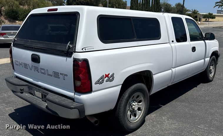 image for item FB9397 2007 Chevrolet Silverado 1500 Ext. Cab pickup truck