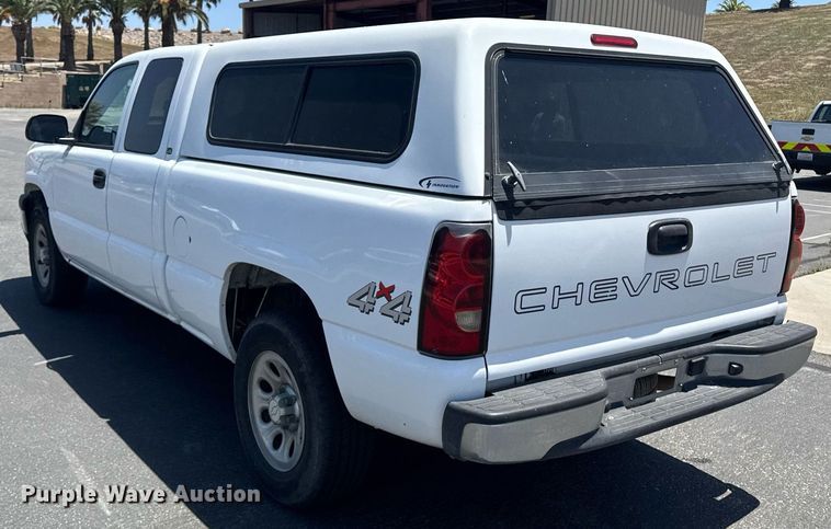 image for item FB9397 2007 Chevrolet Silverado 1500 Ext. Cab pickup truck