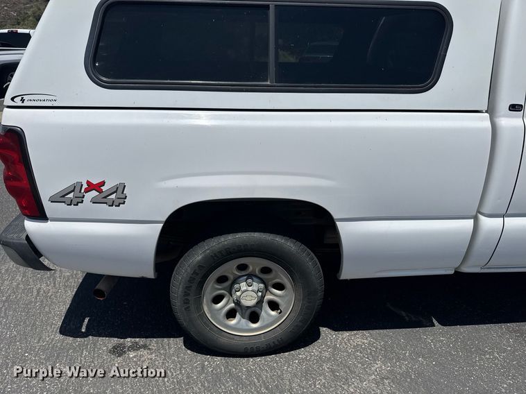 image for item FB9397 2007 Chevrolet Silverado 1500 Ext. Cab pickup truck