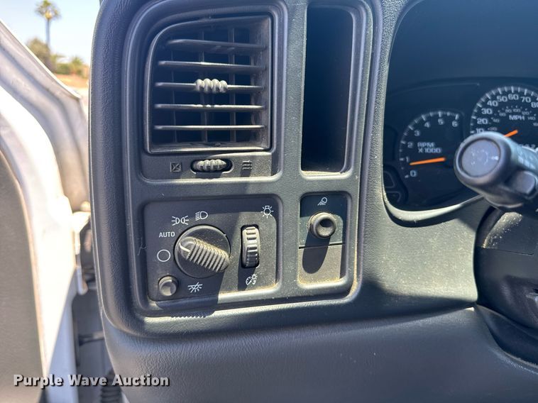 image for item FB9397 2007 Chevrolet Silverado 1500 Ext. Cab pickup truck