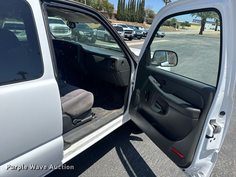 image for item FB9397 2007 Chevrolet Silverado 1500 Ext. Cab pickup truck