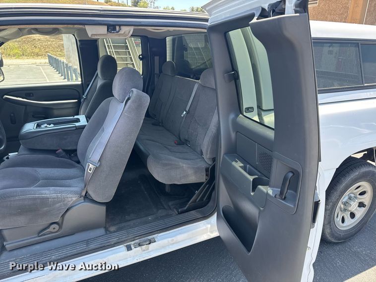 image for item FB9397 2007 Chevrolet Silverado 1500 Ext. Cab pickup truck