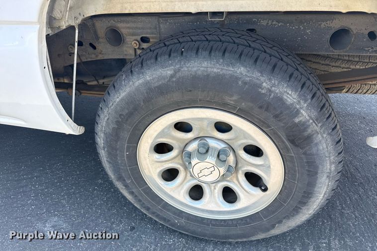 image for item FB9397 2007 Chevrolet Silverado 1500 Ext. Cab pickup truck