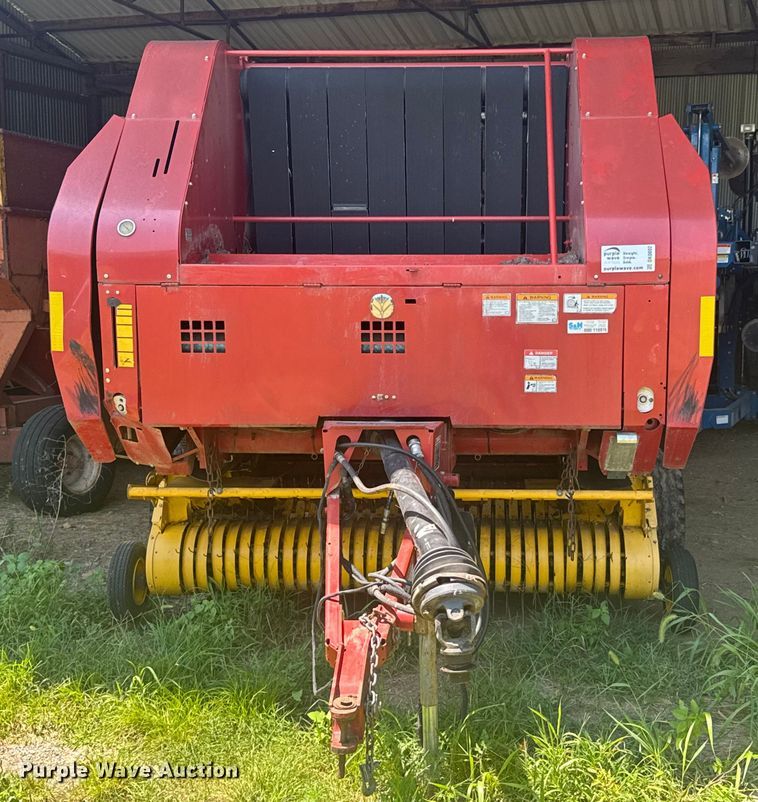 image for item DK0002 2008 New Holland BR7090 round baler