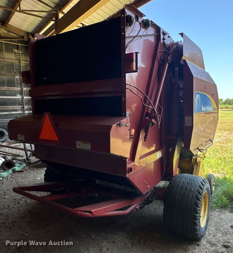 image for item DK0002 2008 New Holland BR7090 round baler