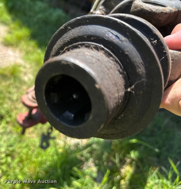 image for item DK0002 2008 New Holland BR7090 round baler