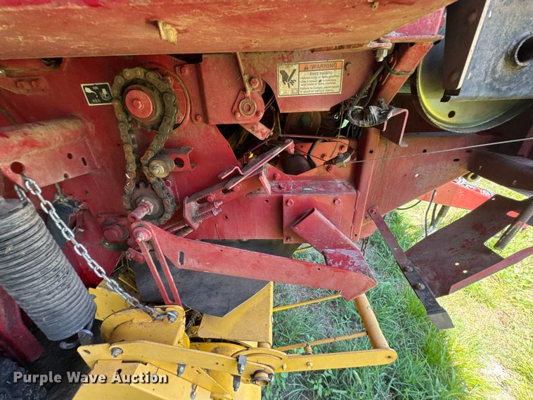 image for item DK0002 2008 New Holland BR7090 round baler