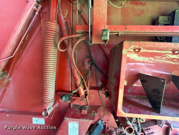 image for item DK0002 2008 New Holland BR7090 round baler