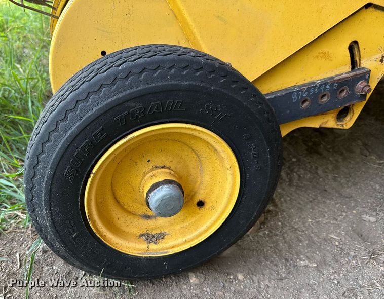 image for item DK0002 2008 New Holland BR7090 round baler