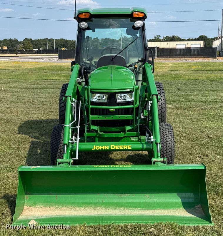 image for item DK0013 2022 John Deere 4066R tractor
