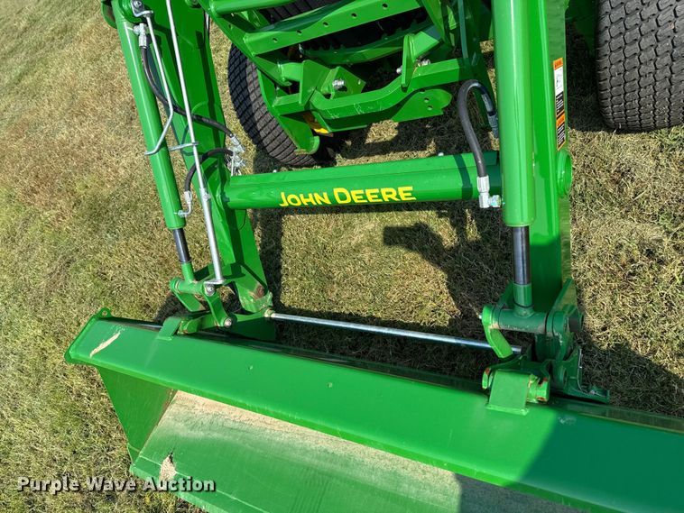 image for item DK0013 2022 John Deere 4066R tractor