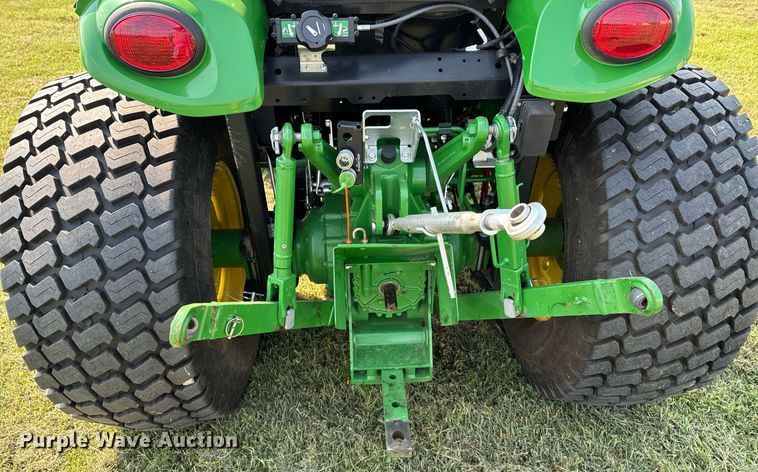 image for item DK0013 2022 John Deere 4066R tractor