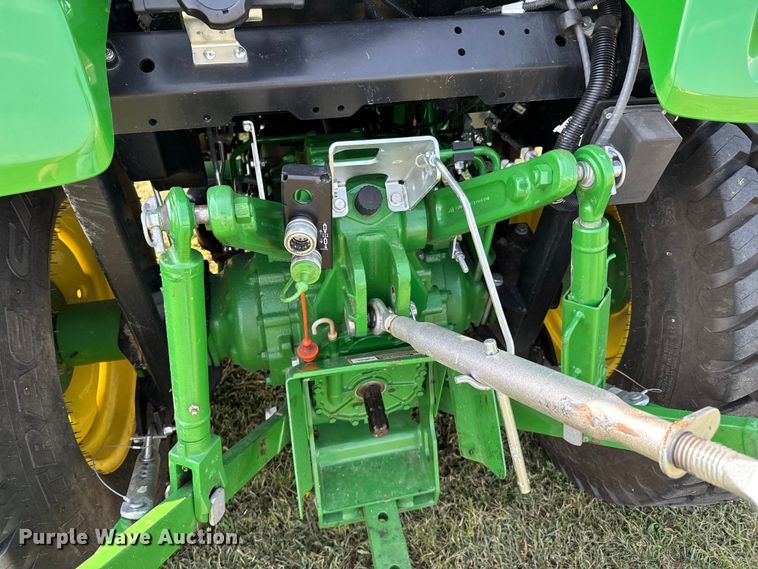 image for item DK0013 2022 John Deere 4066R tractor