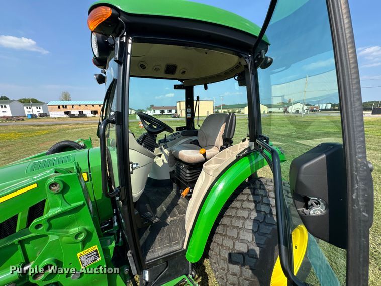 image for item DK0013 2022 John Deere 4066R tractor