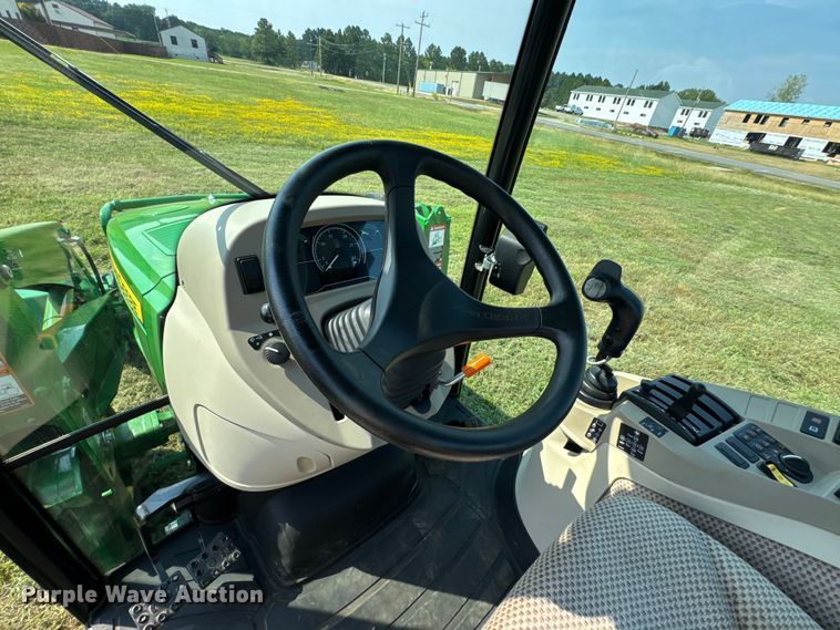 image for item DK0013 2022 John Deere 4066R tractor