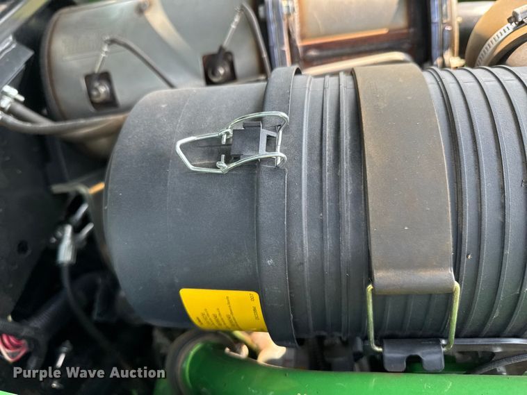 image for item DK0013 2022 John Deere 4066R tractor